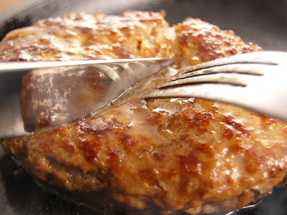 株式会社共同開発システム | 0820 岩見沢市 ぎょうざの宝永 肉汁